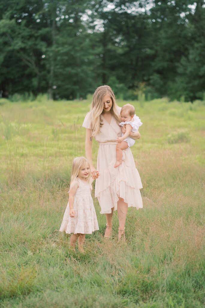 Whimsical Field Session | The Bontrager Family | Cleveland Family Photographer